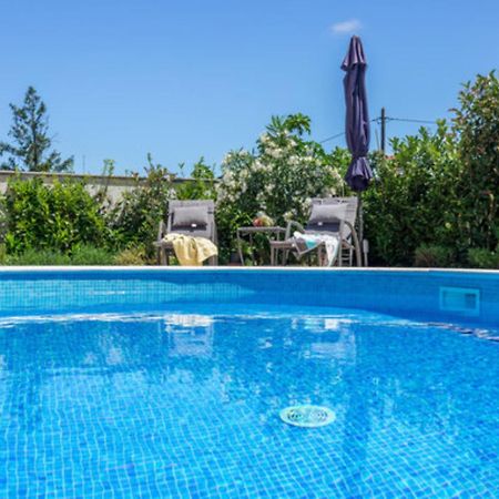 Studio Apartment With Pool Pula Exteriér fotografie